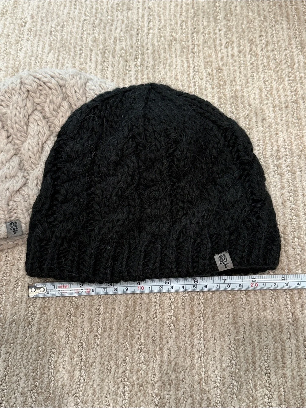 The North Face Kids/Womens Cable-Knit Beanie Pair - Black and Cream